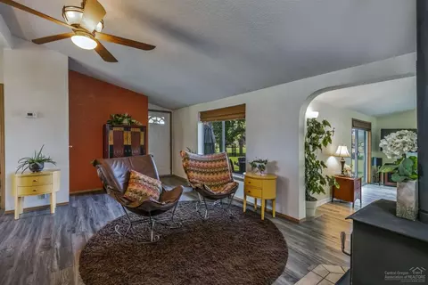 21878 Repine Dr, Bend, OR 97701 photo 9