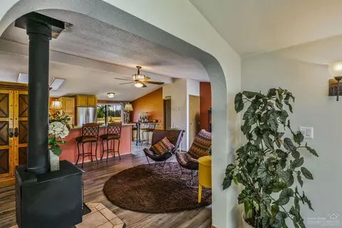 21878 Repine Dr, Bend, OR 97701 photo 5