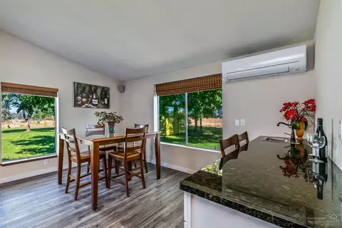 21878 Repine Dr, Bend, OR 97701 photo 7