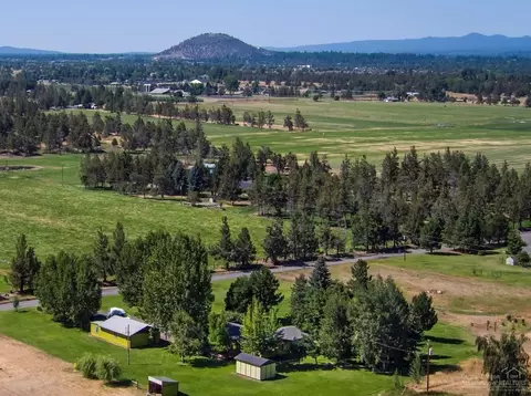 21878 Repine Dr, Bend, OR 97701 photo 11