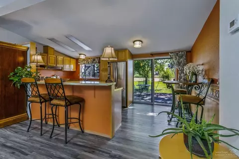 21878 Repine Dr, Bend, OR 97701 photo 4