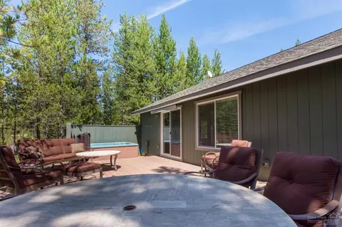 56085 Marsh Hawk Rd, Bend, OR 97707 photo 21
