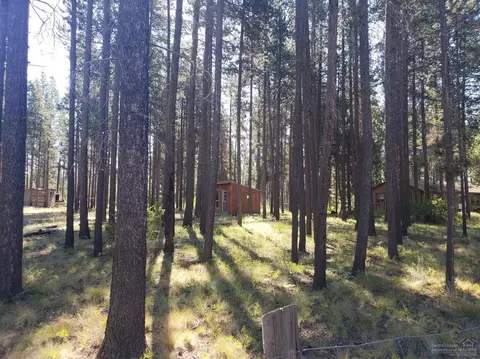 54700 Wolf St, Bend, OR 97707 photo 1