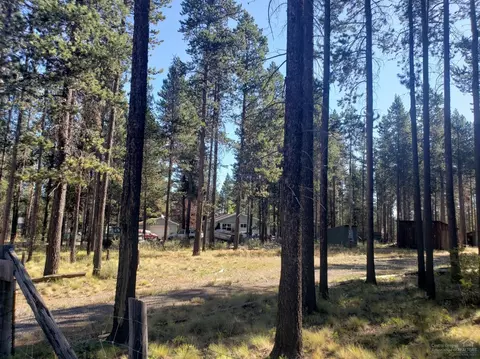 54700 Wolf St, Bend, OR 97707 photo 3