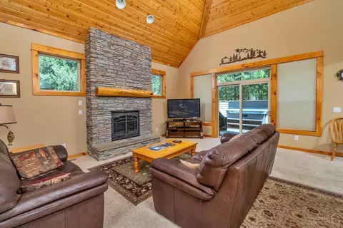 57685 Poplar Loop, Sunriver, OR 97707 photo 4