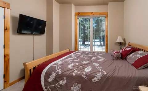 57685 Poplar Loop, Sunriver, OR 97707 photo 3