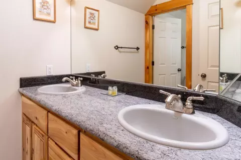 57685 Poplar Loop, Sunriver, OR 97707 photo 11