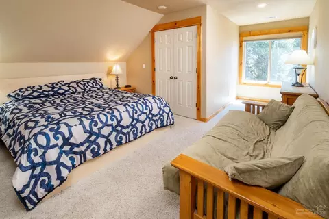 57685 Poplar Loop, Sunriver, OR 97707 photo 14