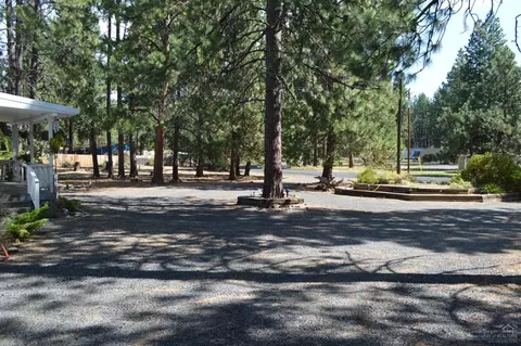 60155 Opal Ln, Bend, OR 97702 photo 4