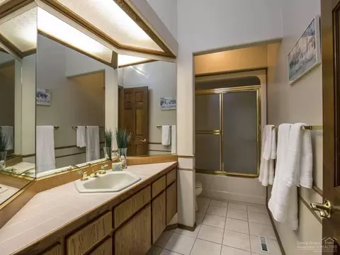 60705 Willow Creek Loop, Bend, OR 97702 photo 12