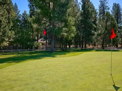 60705 Willow Creek Loop, Bend, OR 97702 photo 24