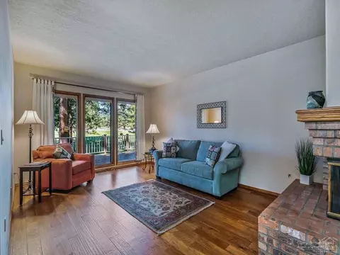 60705 Willow Creek Loop, Bend, OR 97702 photo 3