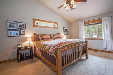 56008 Remington Dr, Bend, OR 97707 photo 10