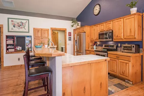 56008 Remington Dr, Bend, OR 97707 photo 7