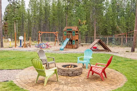 56008 Remington Dr, Bend, OR 97707 photo 20