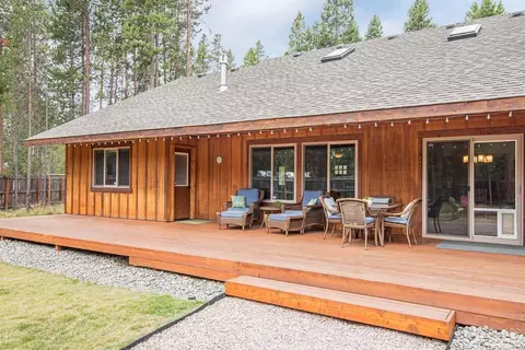 56008 Remington Dr, Bend, OR 97707 photo 18