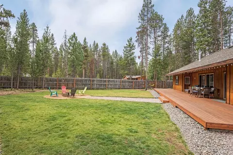 56008 Remington Dr, Bend, OR 97707 photo 23