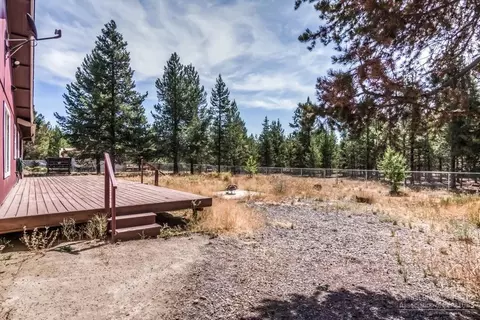 16181 Lava Dr, La Pine, OR 97739 photo 3