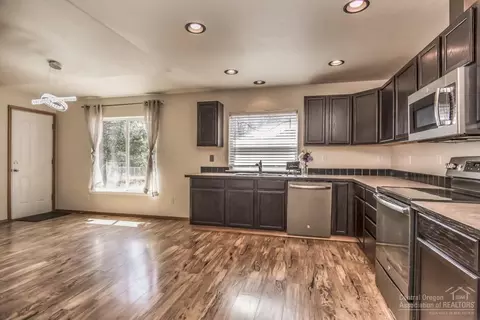 16181 Lava Dr, La Pine, OR 97739 photo 12