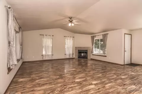 16181 Lava Dr, La Pine, OR 97739 photo 8