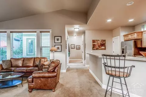 61438 Davis Lake Loop, Bend, OR 97702 photo 7