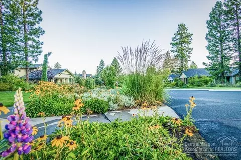 61438 Davis Lake Loop, Bend, OR 97702 photo 3