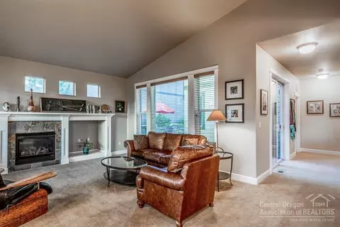 61438 Davis Lake Loop, Bend, OR 97702 photo 8