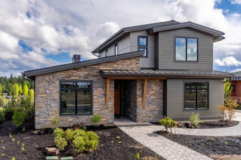 19325 Outrider Loop, Bend, OR 97702 photo 2