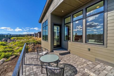 19325 Outrider Loop, Bend, OR 97702 photo 23