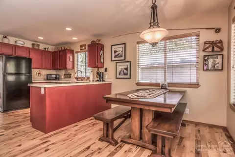 17225 Elsinore Rd, Bend, OR 97707 photo 8