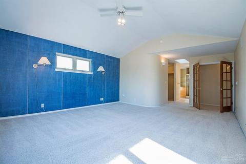 20862 Solstice Dr, Bend, OR 97703 photo 9