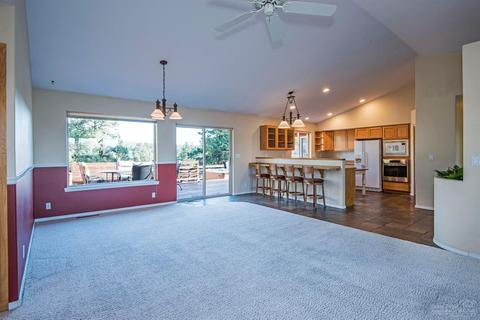 20862 Solstice Dr, Bend, OR 97703 photo 3