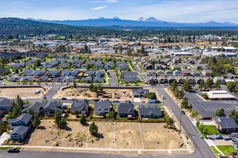 63108 NE Iner Loop, Bend, OR 97701 photo 1