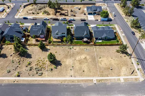 63108 NE Iner Loop, Bend, OR 97701 photo 2