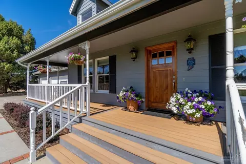 60830 Jennings Rd, Bend, OR 97702 photo 2