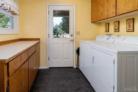 60830 Jennings Rd, Bend, OR 97702 photo 9