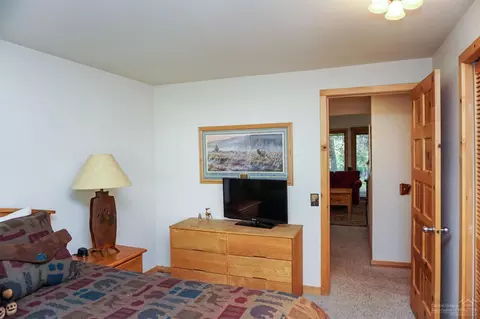 57534 Circle Four Ln, Sunriver, OR 97707 photo 16