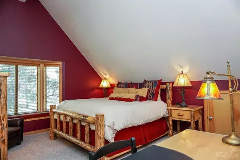 57534 Circle Four Ln, Sunriver, OR 97707 photo 8