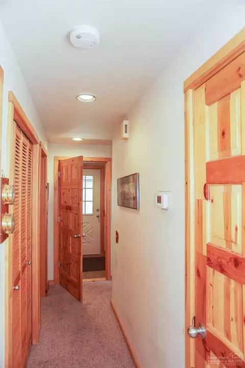 57534 Circle Four Ln, Sunriver, OR 97707 photo 13