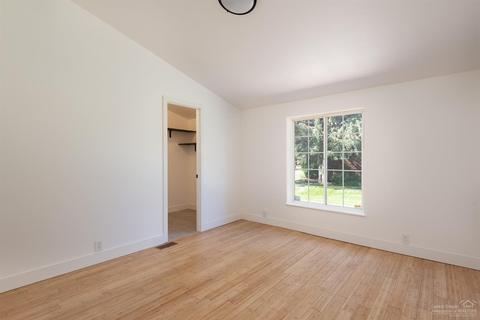 18285 Pinehurst Rd, Bend, OR 97703 photo 15