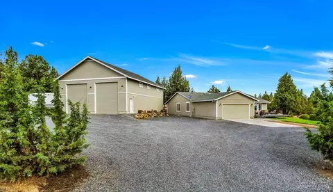 21126 Limestone Ave, Bend, OR 97703 photo 1