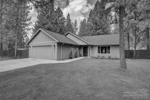 19096 Obsidian Rd, Bend, OR 97702 photo 1