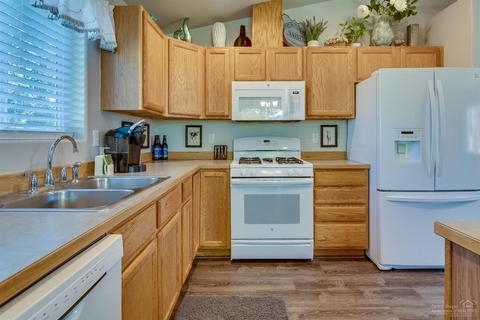 3100 NE Post Ave, Bend, OR 97701 photo 9