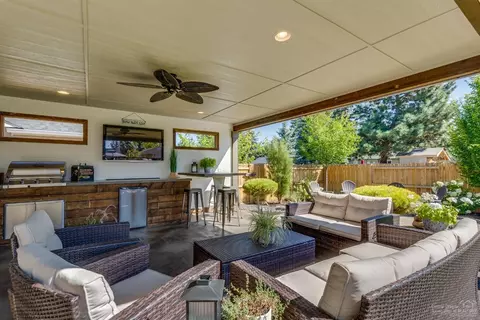 21351 NEagle Crossing Ave, Bend, OR 97701 photo 1