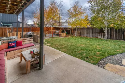 21184 Clairaway Ave, Bend, OR 97702 photo 24