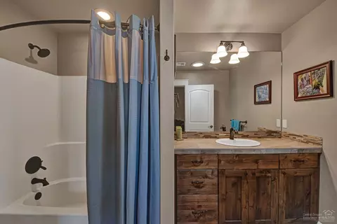 63113 Pikes Ct, Bend, OR 97701 photo 19