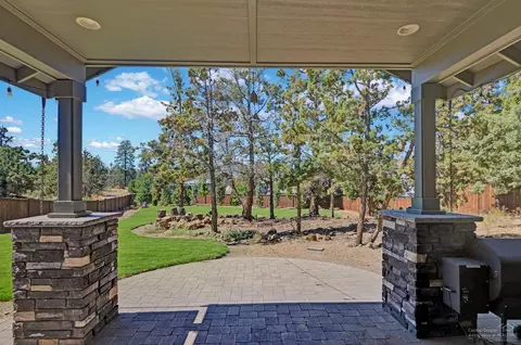 63113 Pikes Ct, Bend, OR 97701 photo 13