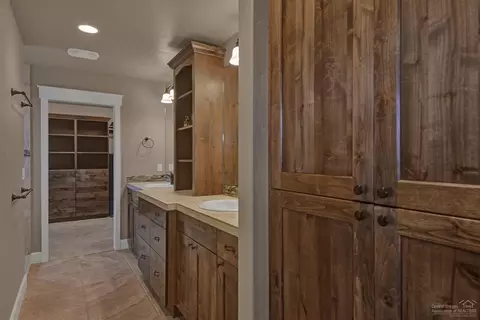 63113 Pikes Ct, Bend, OR 97701 photo 23