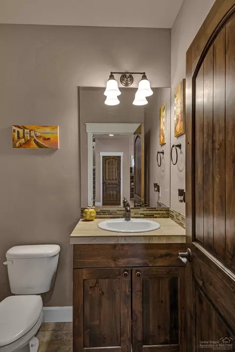 63113 Pikes Ct, Bend, OR 97701 photo 6