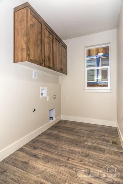 841 E Cascade Ave, Sisters, OR 97759 photo 19